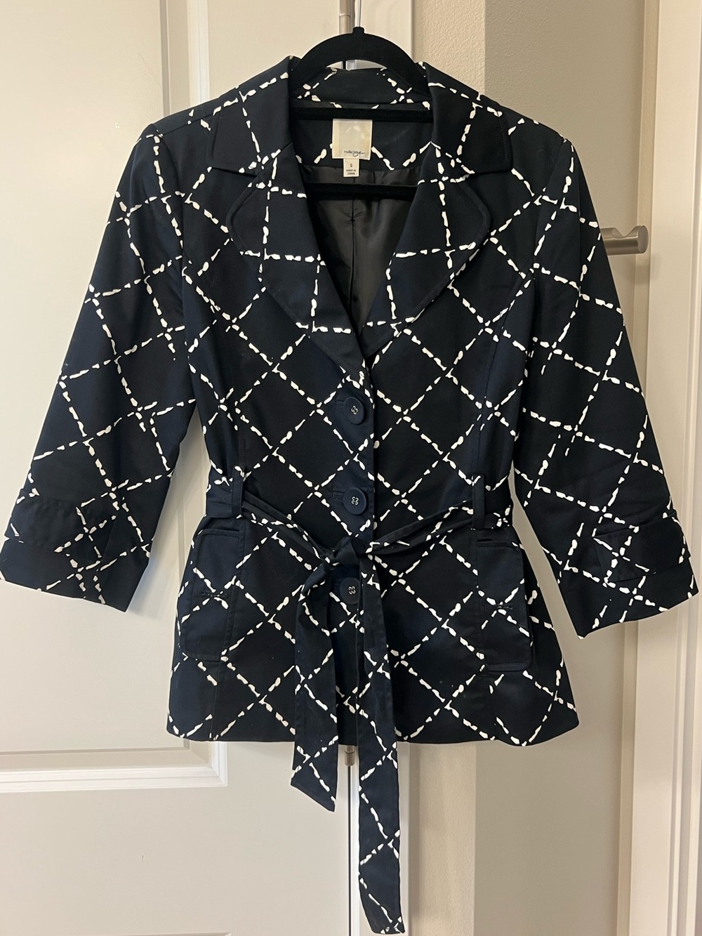 Halogen black-and-white trench, belted blazer size small